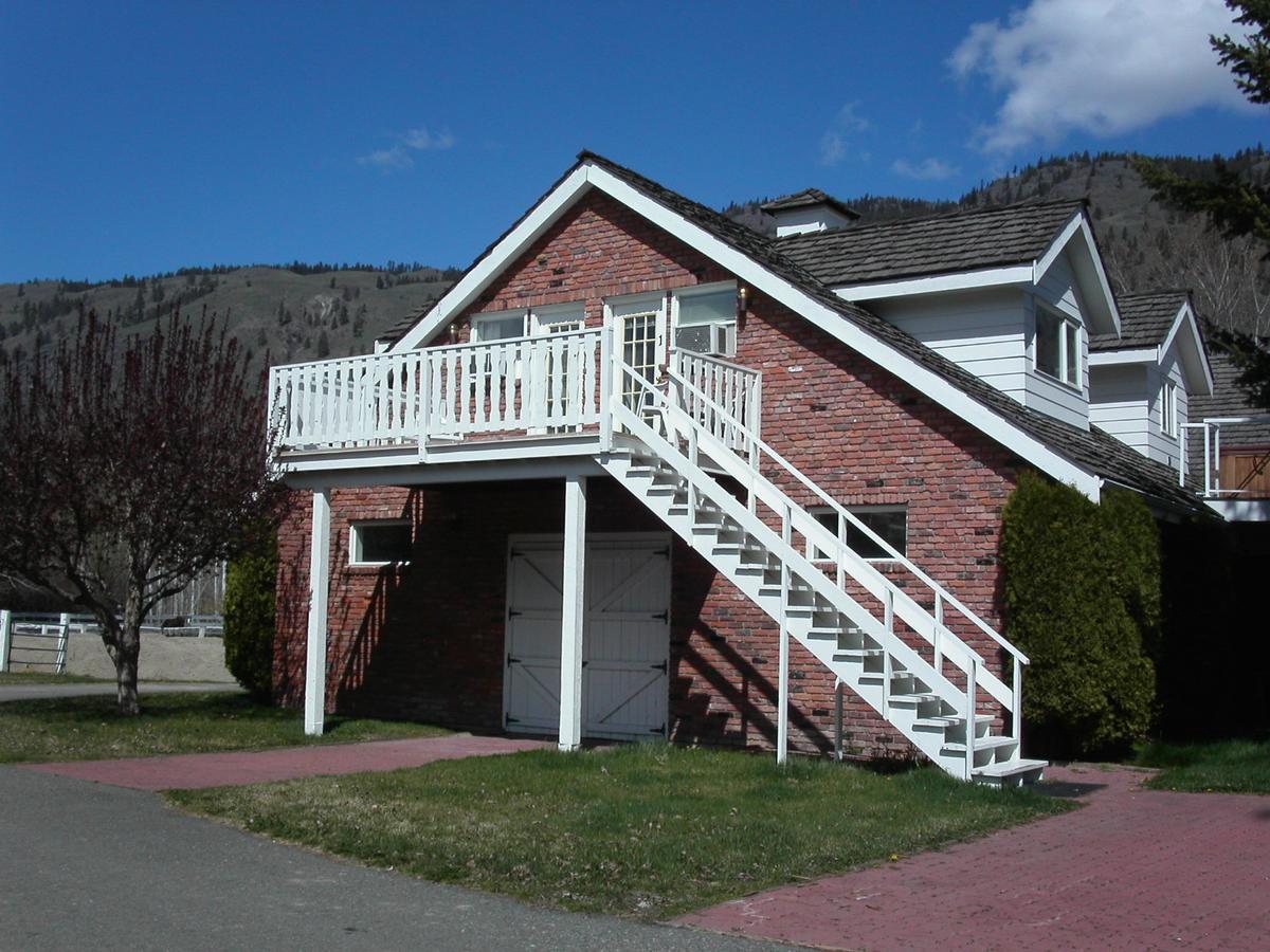 South Thompson Inn & Conference Centre Kamloops Exterior photo